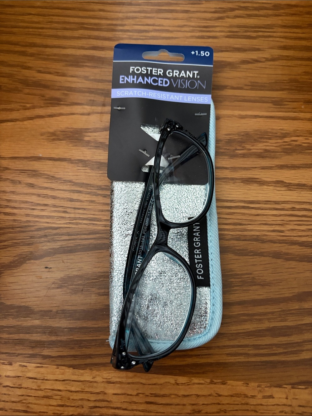 Foster Grant Women’s Reading Glasses +1.50 with Case